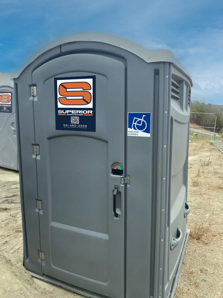 Superior_Portable_Toliet_ADA